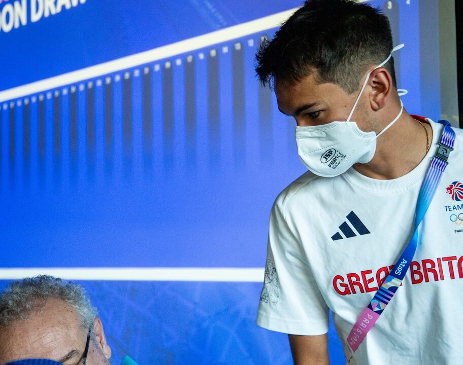 Alex Yee pontoon draw Paris Olympics 2024 photo credit Tommy Zaferes | World Triathlon