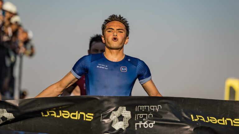 Alex Yee supertri Neom 2024 win Photo credit: Darren Wheeler | supertri